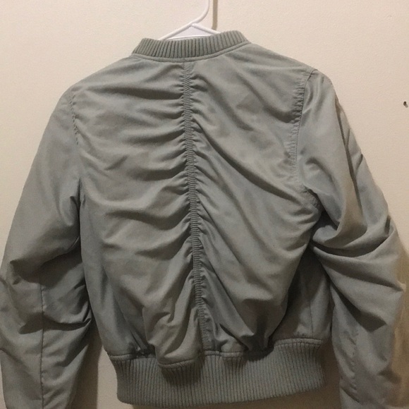 Fluffy grey bomber jacket - Picture 5 of 5